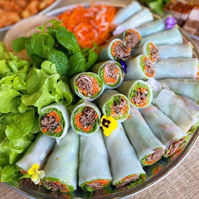 Learn Hanoi’s food heritage with expert insights